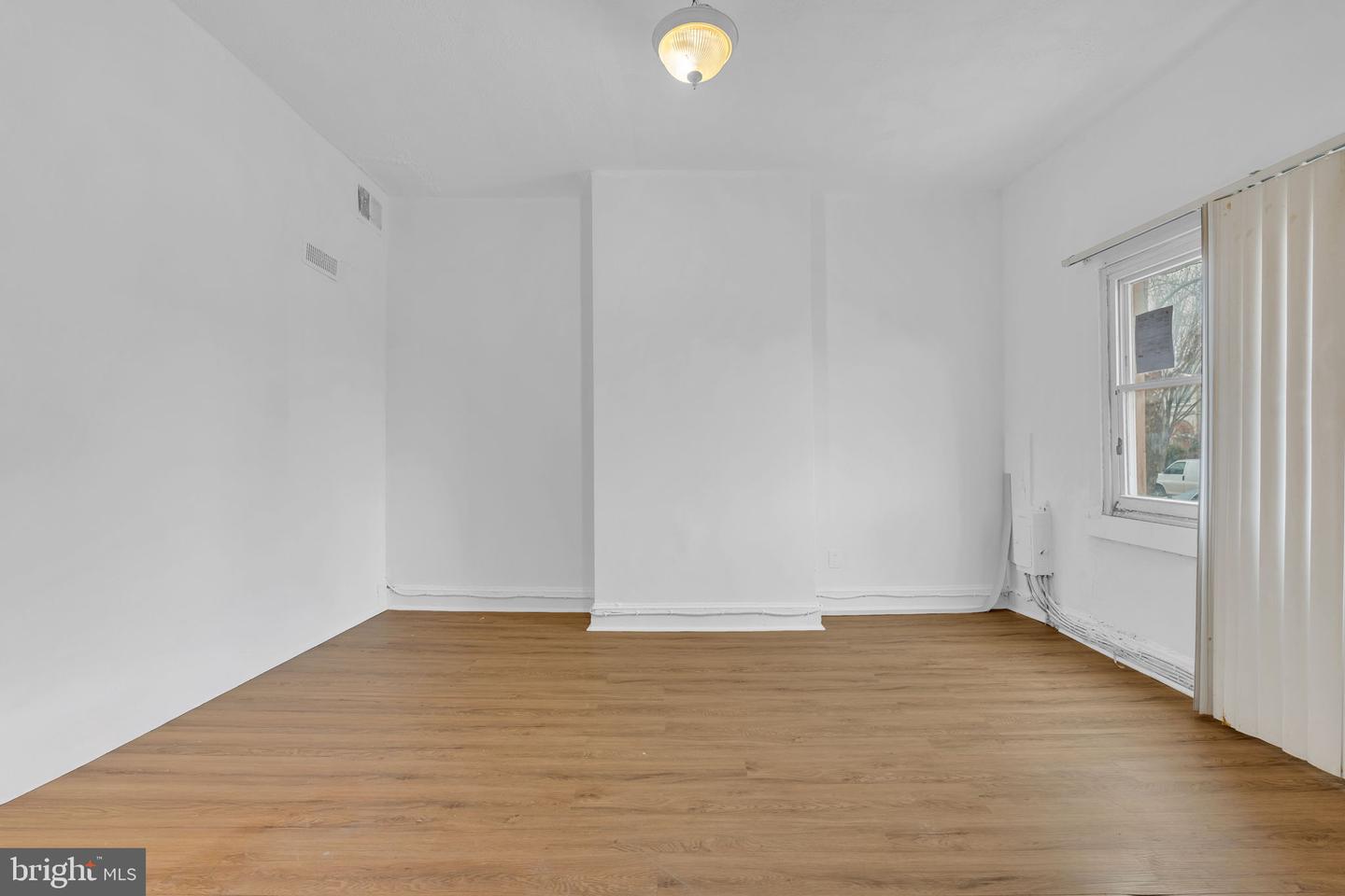 1408 3RD ST NW, WASHINGTON, District Of Columbia 20001, 3 Bedrooms Bedrooms, ,1 BathroomBathrooms,Residential,For sale,1408 3RD ST NW,DCDC2246804 MLS # DCDC2246804