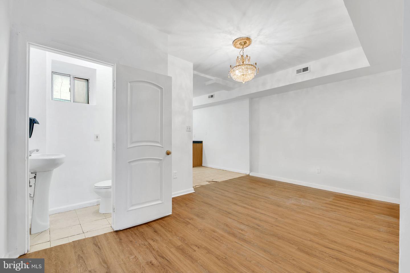 1408 3RD ST NW, WASHINGTON, District Of Columbia 20001, 3 Bedrooms Bedrooms, ,1 BathroomBathrooms,Residential,For sale,1408 3RD ST NW,DCDC2246804 MLS # DCDC2246804