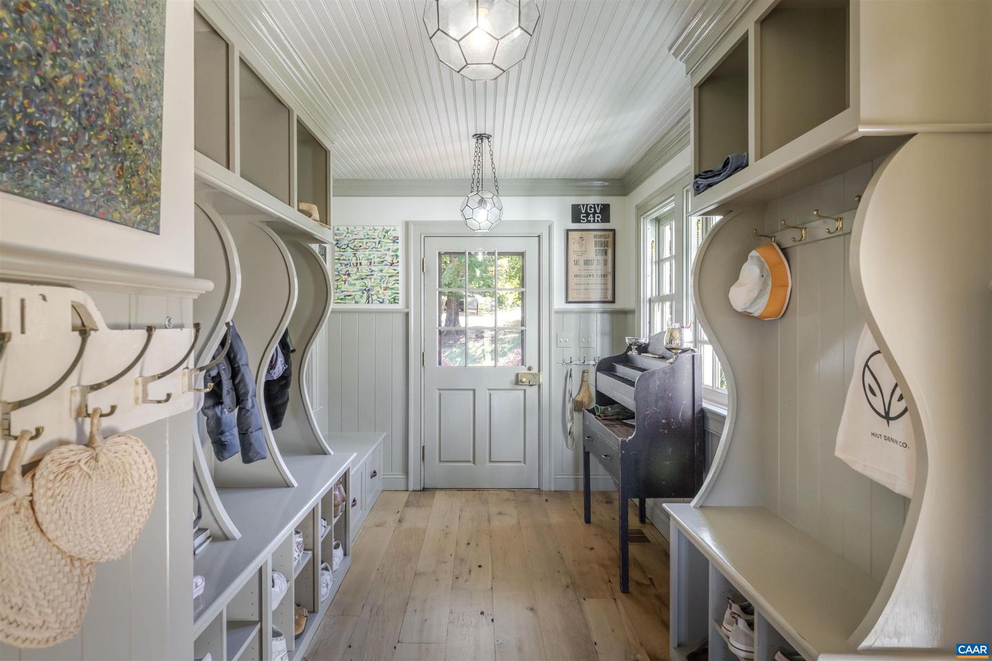 651 IVY DEPOT RD, CHARLOTTESVILLE, Virginia 22903, 5 Bedrooms Bedrooms, ,3 BathroomsBathrooms,Residential,For sale,651 IVY DEPOT RD,673409 MLS # 673409