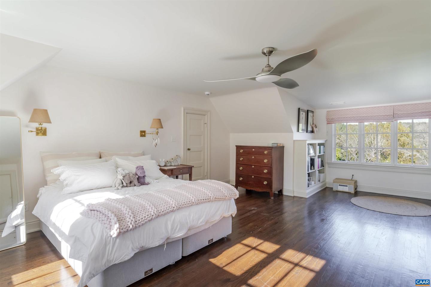 651 IVY DEPOT RD, CHARLOTTESVILLE, Virginia 22903, 5 Bedrooms Bedrooms, ,3 BathroomsBathrooms,Residential,For sale,651 IVY DEPOT RD,673409 MLS # 673409