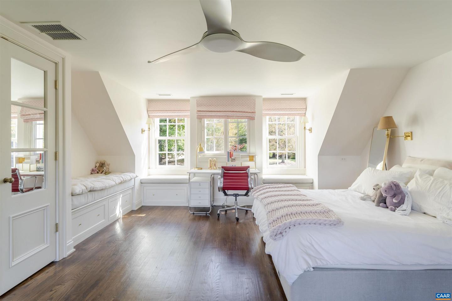 651 IVY DEPOT RD, CHARLOTTESVILLE, Virginia 22903, 5 Bedrooms Bedrooms, ,3 BathroomsBathrooms,Residential,For sale,651 IVY DEPOT RD,673409 MLS # 673409