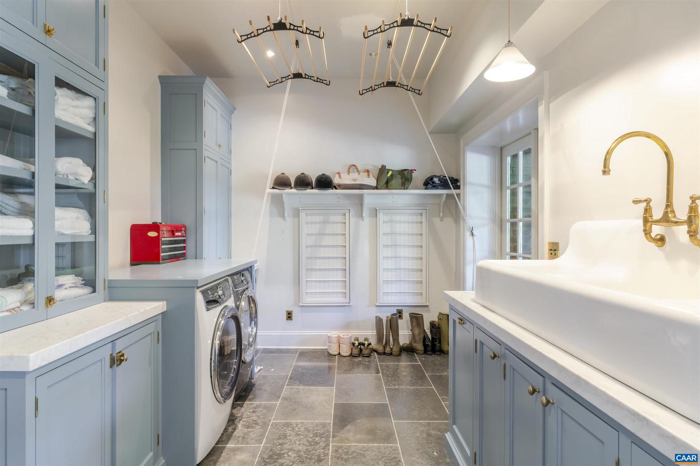 651 IVY DEPOT RD, CHARLOTTESVILLE, Virginia 22903, 5 Bedrooms Bedrooms, ,3 BathroomsBathrooms,Residential,For sale,651 IVY DEPOT RD,673409 MLS # 673409