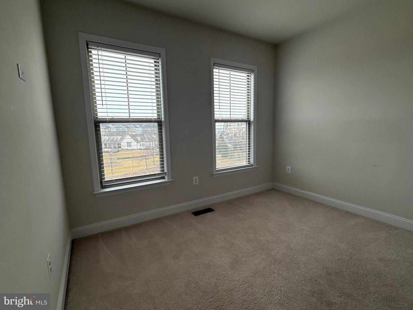 17109 BRANCHED OAK RD, DUMFRIES, Virginia 22026, 4 Bedrooms Bedrooms, ,3 BathroomsBathrooms,Residential,For sale,17109 BRANCHED OAK RD,VAPW2112792 MLS # VAPW2112792