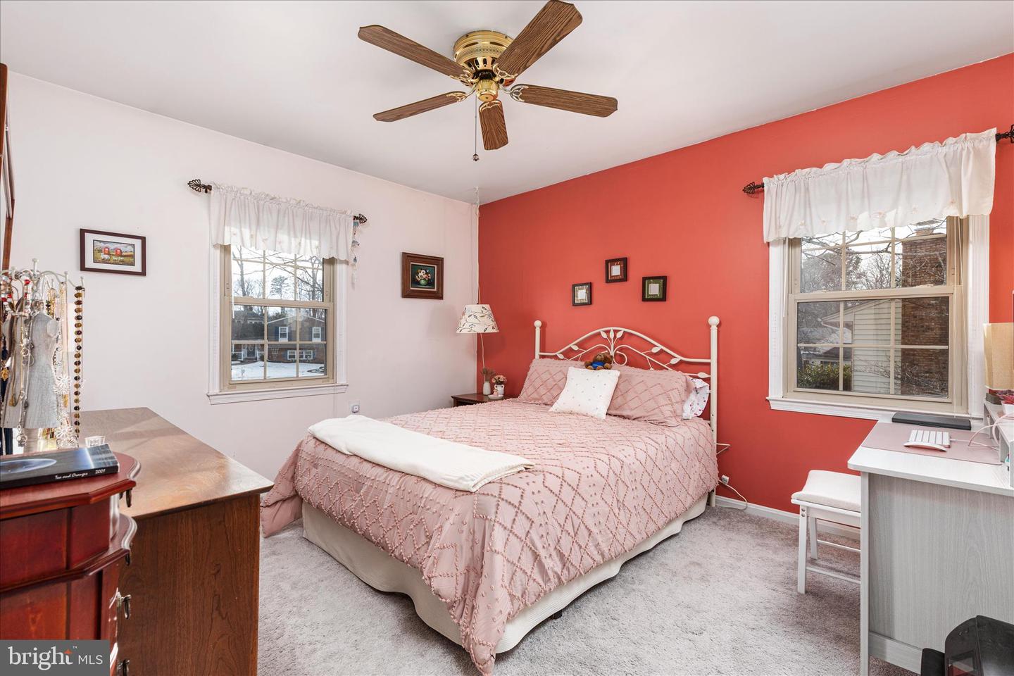 2912 WOODBURN CT, WOODBRIDGE, Virginia 22192, 4 Bedrooms Bedrooms, ,3 BathroomsBathrooms,Residential,For sale,2912 WOODBURN CT,VAPW2112676 MLS # VAPW2112676