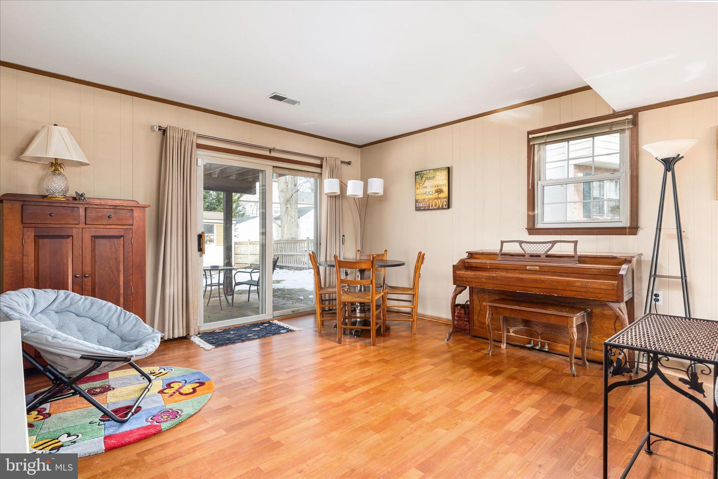 2912 WOODBURN CT, WOODBRIDGE, Virginia 22192, 4 Bedrooms Bedrooms, ,3 BathroomsBathrooms,Residential,For sale,2912 WOODBURN CT,VAPW2112676 MLS # VAPW2112676