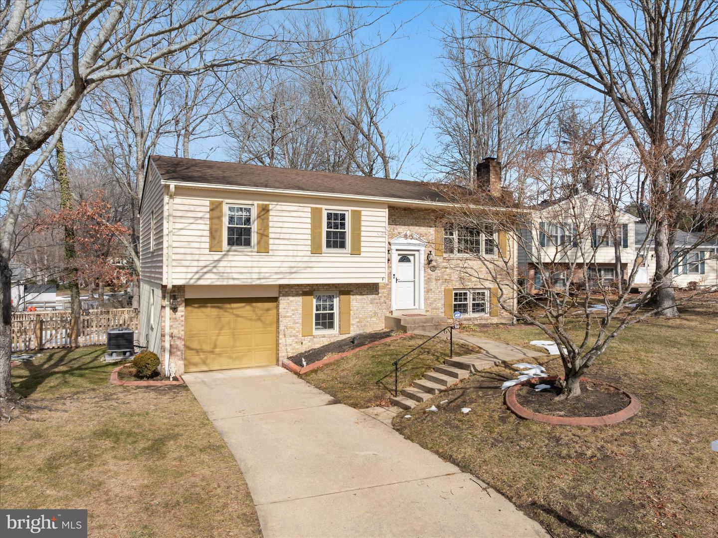 2912 WOODBURN CT, WOODBRIDGE, Virginia 22192, 4 Bedrooms Bedrooms, ,3 BathroomsBathrooms,Residential,For sale,2912 WOODBURN CT,VAPW2112676 MLS # VAPW2112676