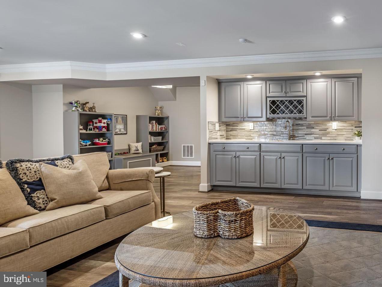 403 SMOKEBUSH DR, STAFFORD, Virginia 22554, 6 Bedrooms Bedrooms, ,6 BathroomsBathrooms,Residential,For sale,403 SMOKEBUSH DR,VAST2046242 MLS # VAST2046242