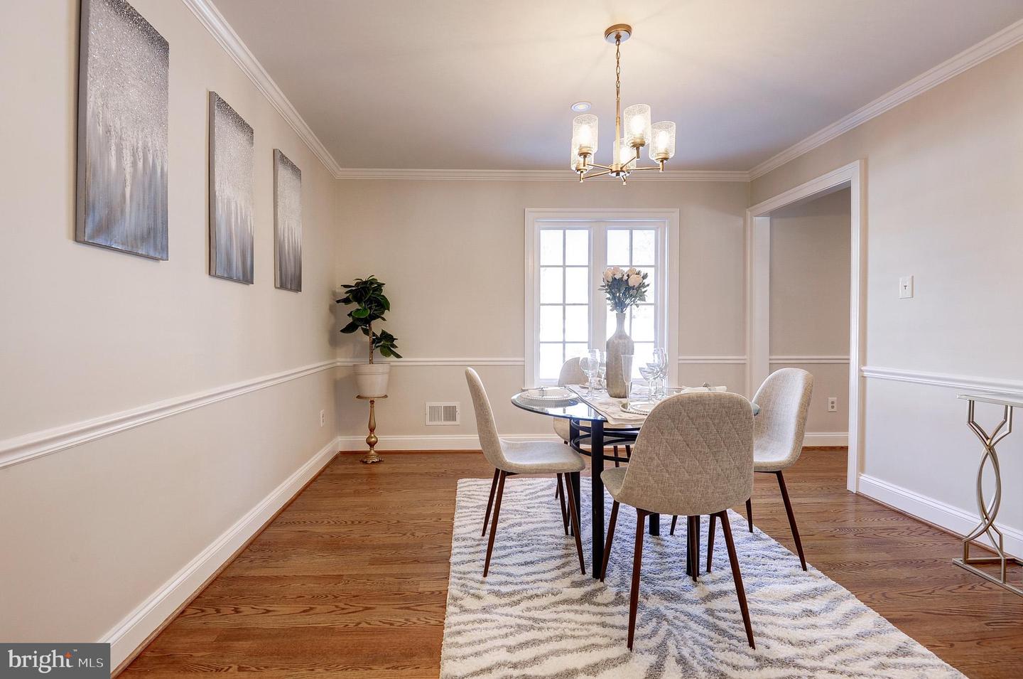 8017 ILIFF DR, DUNN LORING, Virginia 22027, 4 Bedrooms Bedrooms, ,3 BathroomsBathrooms,Residential,For sale,8017 ILIFF DR,VAFX2291542 MLS # VAFX2291542