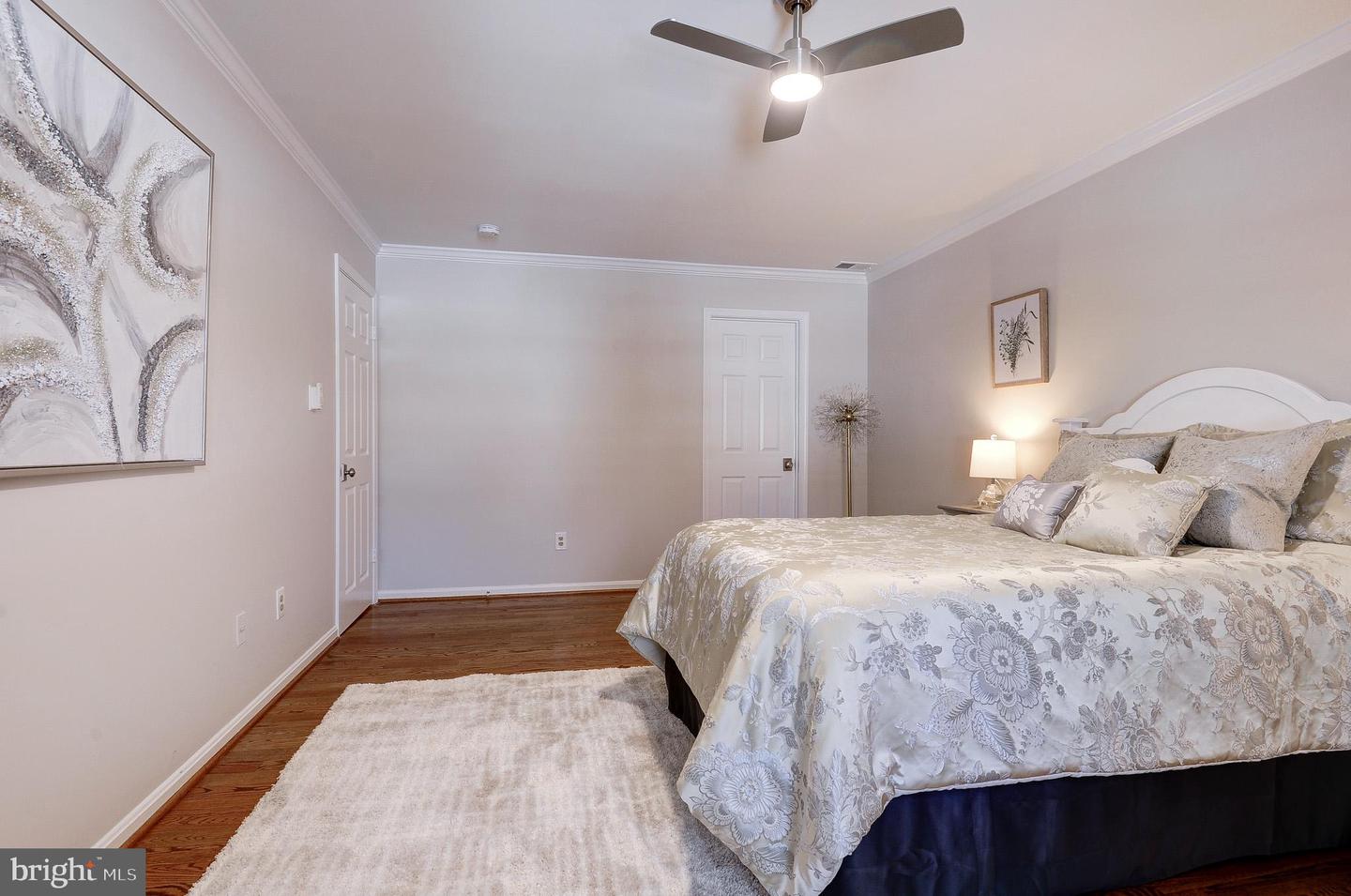 8017 ILIFF DR, DUNN LORING, Virginia 22027, 4 Bedrooms Bedrooms, ,3 BathroomsBathrooms,Residential,For sale,8017 ILIFF DR,VAFX2291542 MLS # VAFX2291542