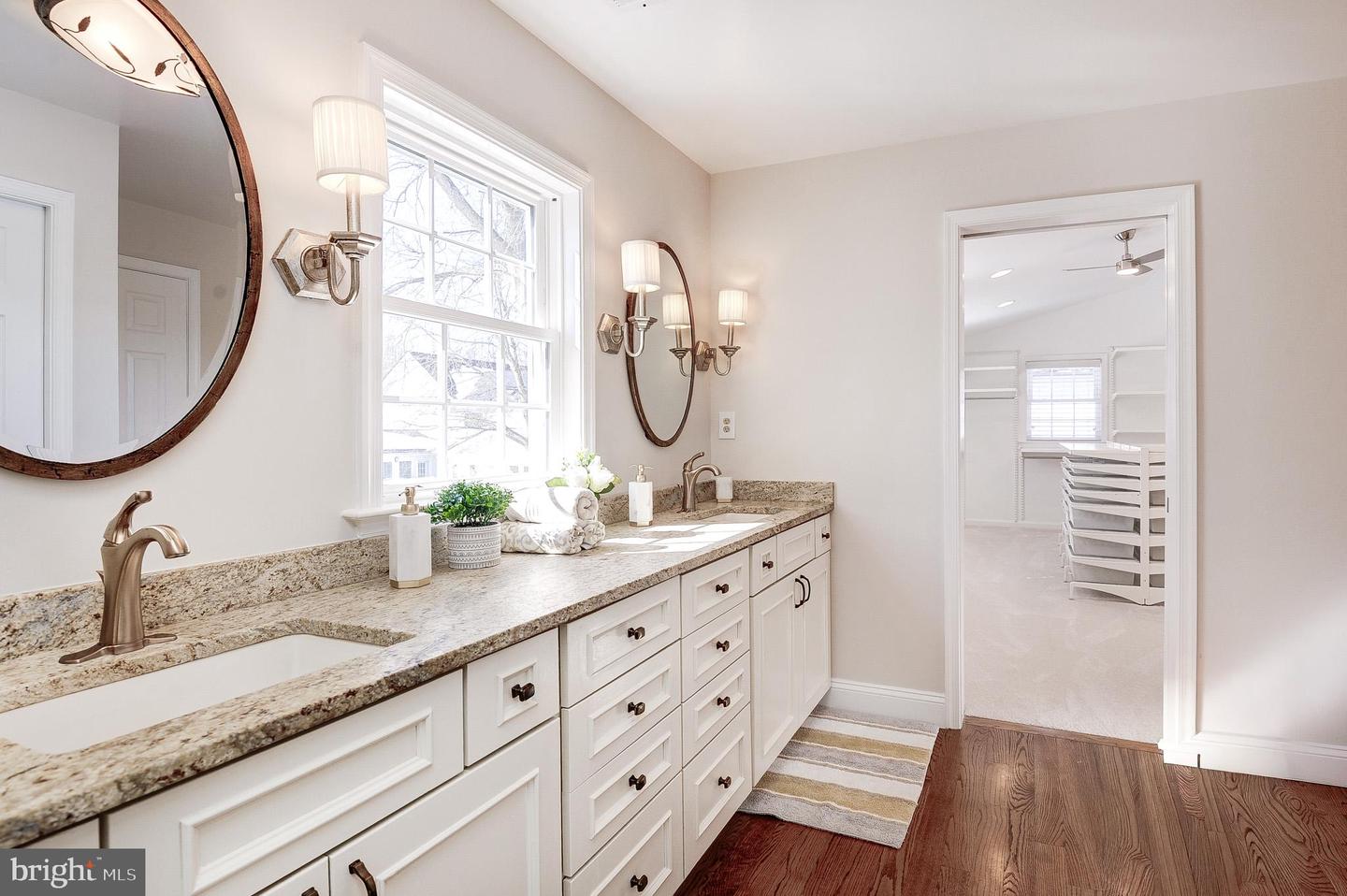 8017 ILIFF DR, DUNN LORING, Virginia 22027, 4 Bedrooms Bedrooms, ,3 BathroomsBathrooms,Residential,For sale,8017 ILIFF DR,VAFX2291542 MLS # VAFX2291542