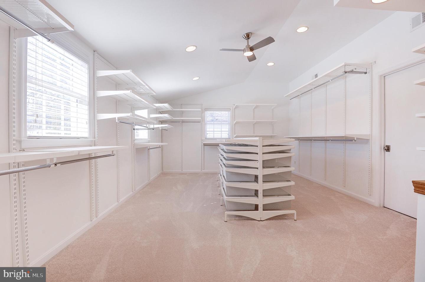 8017 ILIFF DR, DUNN LORING, Virginia 22027, 4 Bedrooms Bedrooms, ,3 BathroomsBathrooms,Residential,For sale,8017 ILIFF DR,VAFX2291542 MLS # VAFX2291542