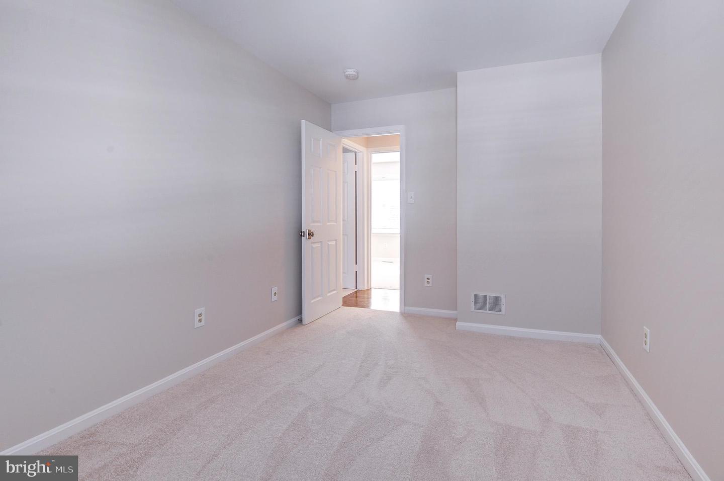 8017 ILIFF DR, DUNN LORING, Virginia 22027, 4 Bedrooms Bedrooms, ,3 BathroomsBathrooms,Residential,For sale,8017 ILIFF DR,VAFX2291542 MLS # VAFX2291542