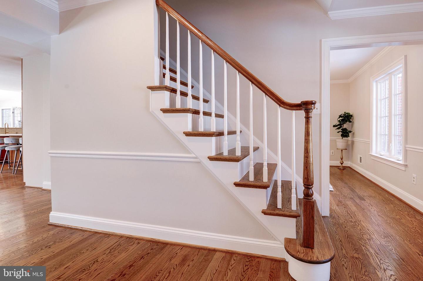 8017 ILIFF DR, DUNN LORING, Virginia 22027, 4 Bedrooms Bedrooms, ,3 BathroomsBathrooms,Residential,For sale,8017 ILIFF DR,VAFX2291542 MLS # VAFX2291542