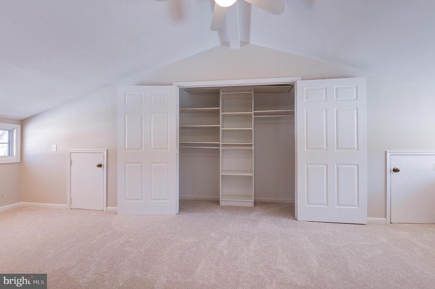 8017 ILIFF DR, DUNN LORING, Virginia 22027, 4 Bedrooms Bedrooms, ,3 BathroomsBathrooms,Residential,For sale,8017 ILIFF DR,VAFX2291542 MLS # VAFX2291542