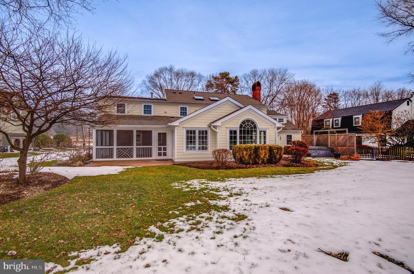 8017 ILIFF DR, DUNN LORING, Virginia 22027, 4 Bedrooms Bedrooms, ,3 BathroomsBathrooms,Residential,For sale,8017 ILIFF DR,VAFX2291542 MLS # VAFX2291542