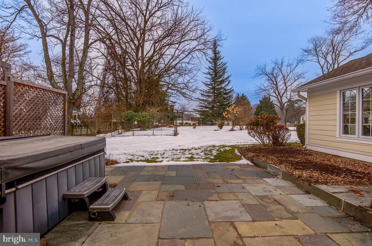 8017 ILIFF DR, DUNN LORING, Virginia 22027, 4 Bedrooms Bedrooms, ,3 BathroomsBathrooms,Residential,For sale,8017 ILIFF DR,VAFX2291542 MLS # VAFX2291542