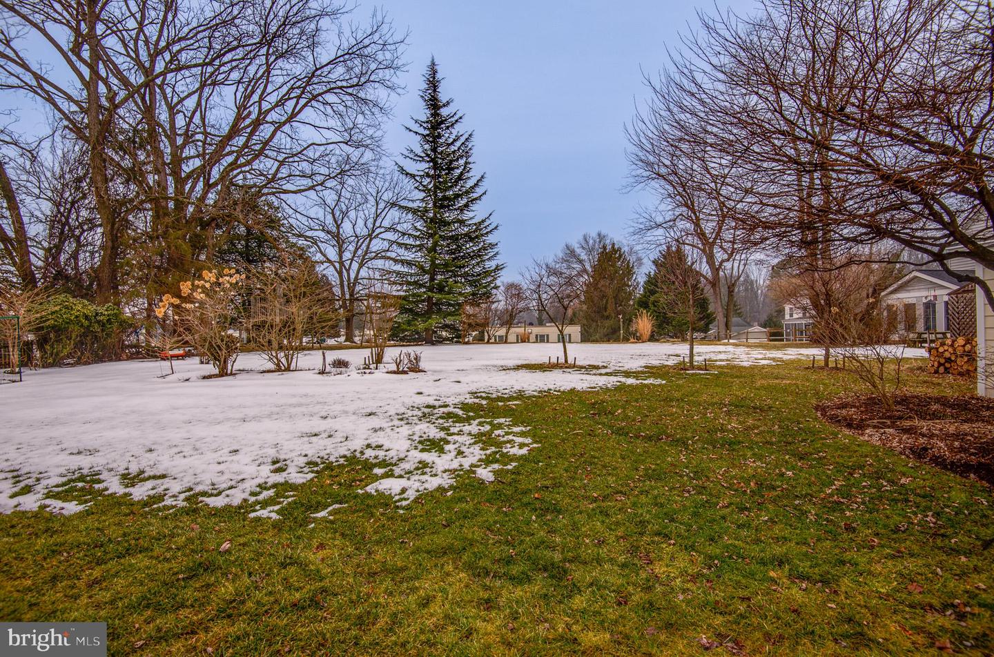 8017 ILIFF DR, DUNN LORING, Virginia 22027, 4 Bedrooms Bedrooms, ,3 BathroomsBathrooms,Residential,For sale,8017 ILIFF DR,VAFX2291542 MLS # VAFX2291542