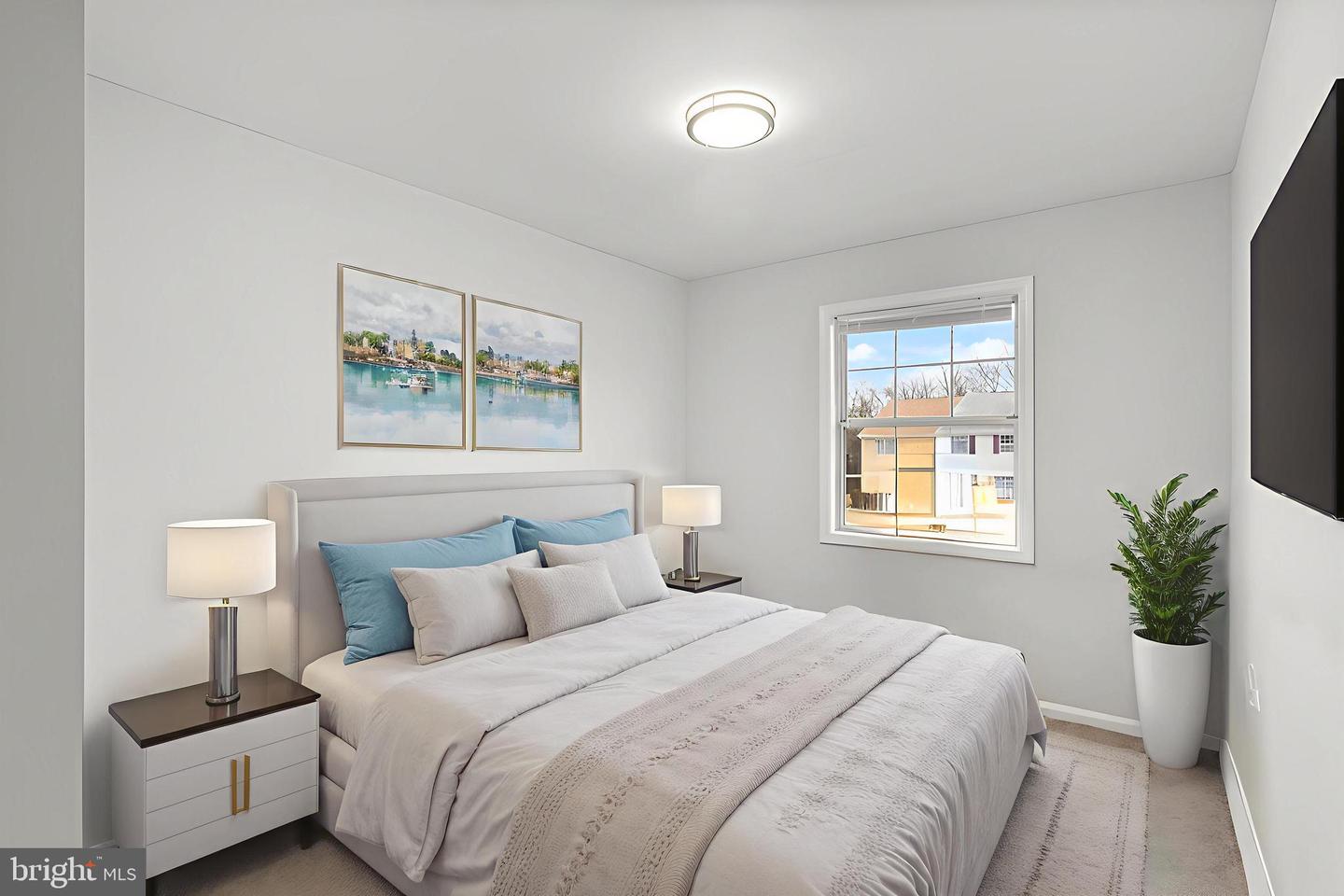 8737 BRETTON WOODS DR, MANASSAS, Virginia 20110, 3 Bedrooms Bedrooms, ,1 BathroomBathrooms,Residential,For sale,8737 BRETTON WOODS DR,VAMN2010276 MLS # VAMN2010276