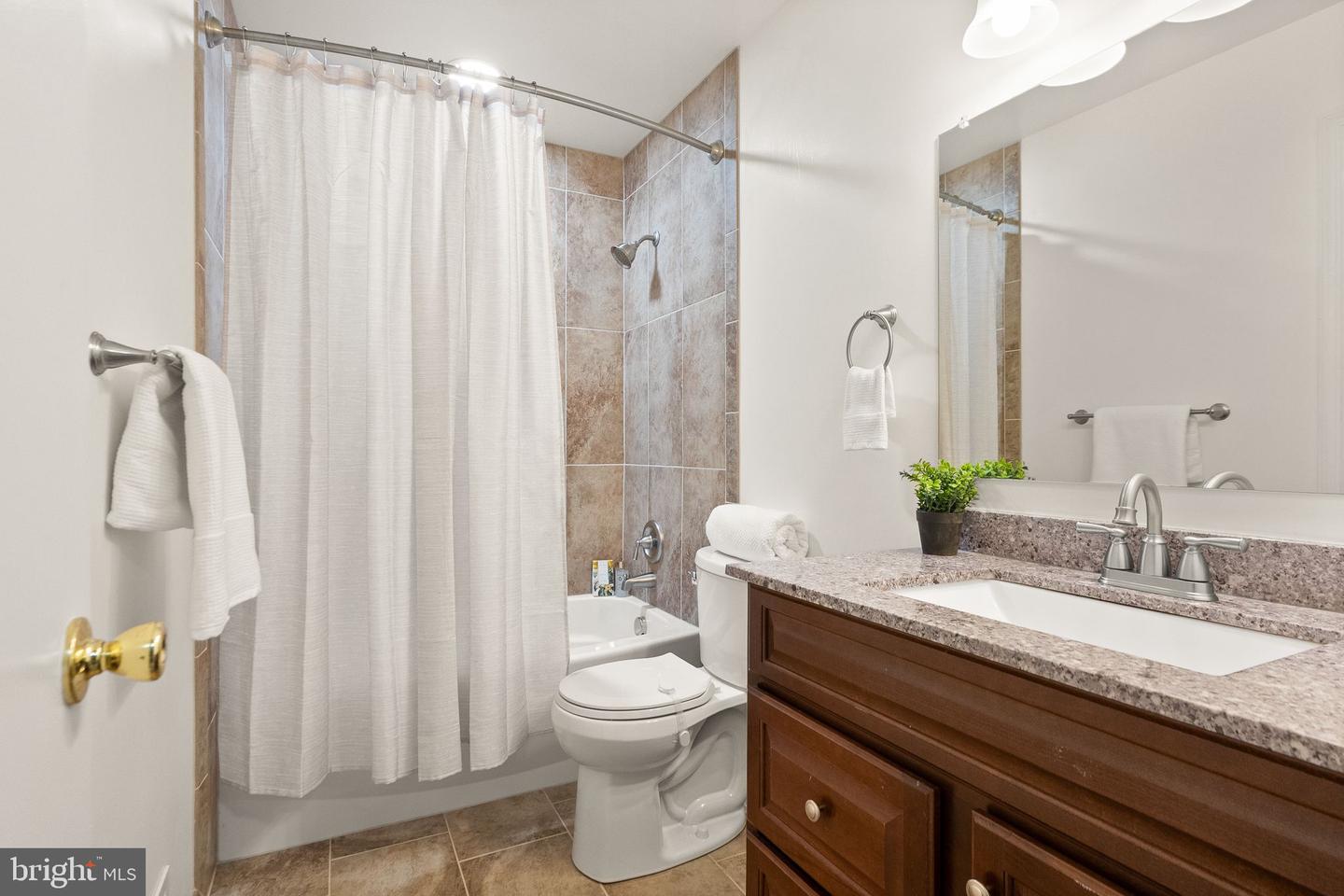 8737 BRETTON WOODS DR, MANASSAS, Virginia 20110, 3 Bedrooms Bedrooms, ,1 BathroomBathrooms,Residential,For sale,8737 BRETTON WOODS DR,VAMN2010276 MLS # VAMN2010276