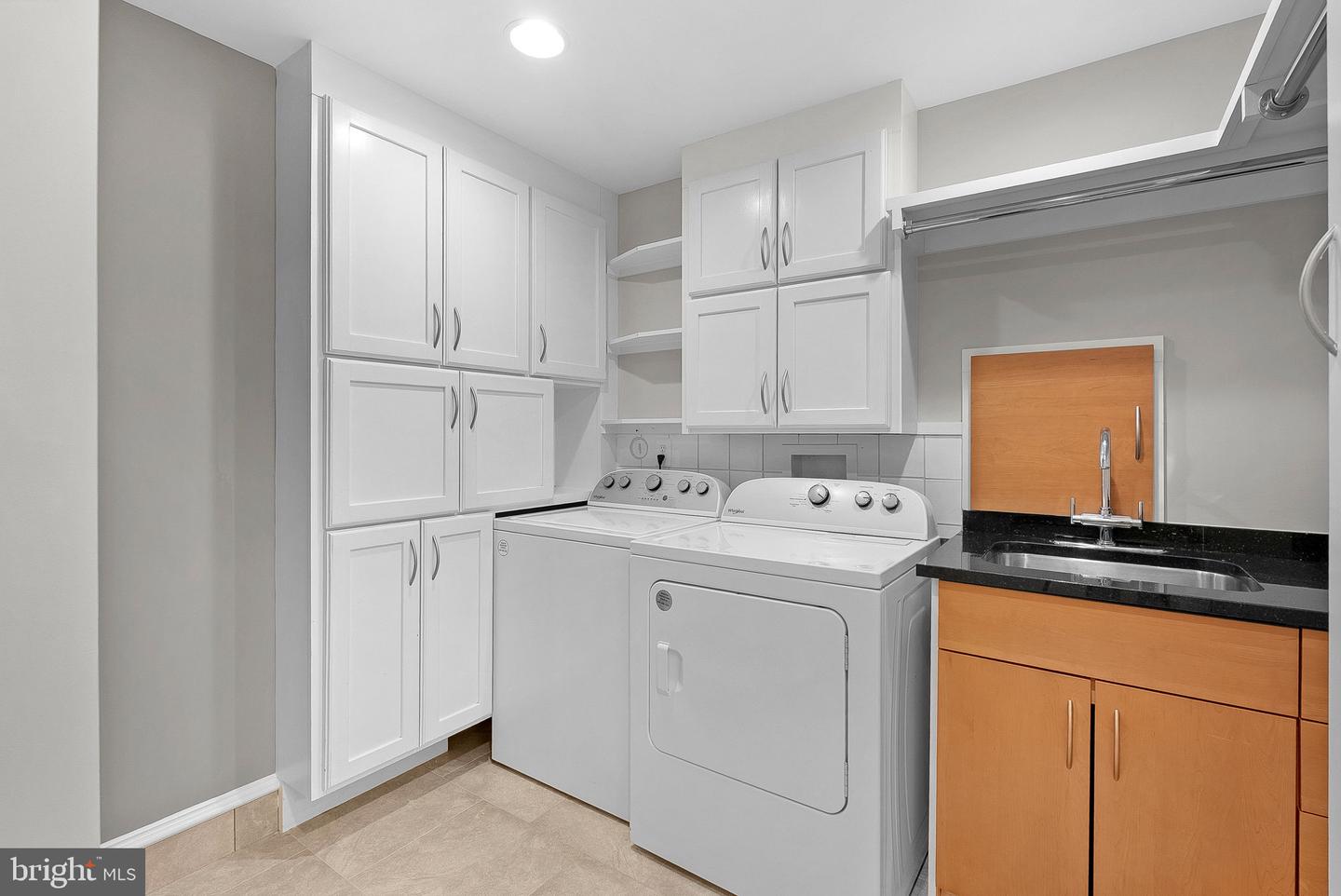 1 MARIAN CT, STERLING, Virginia 20165, 3 Bedrooms Bedrooms, ,2 BathroomsBathrooms,Residential,For sale,1 MARIAN CT,VALO2116136 MLS # VALO2116136