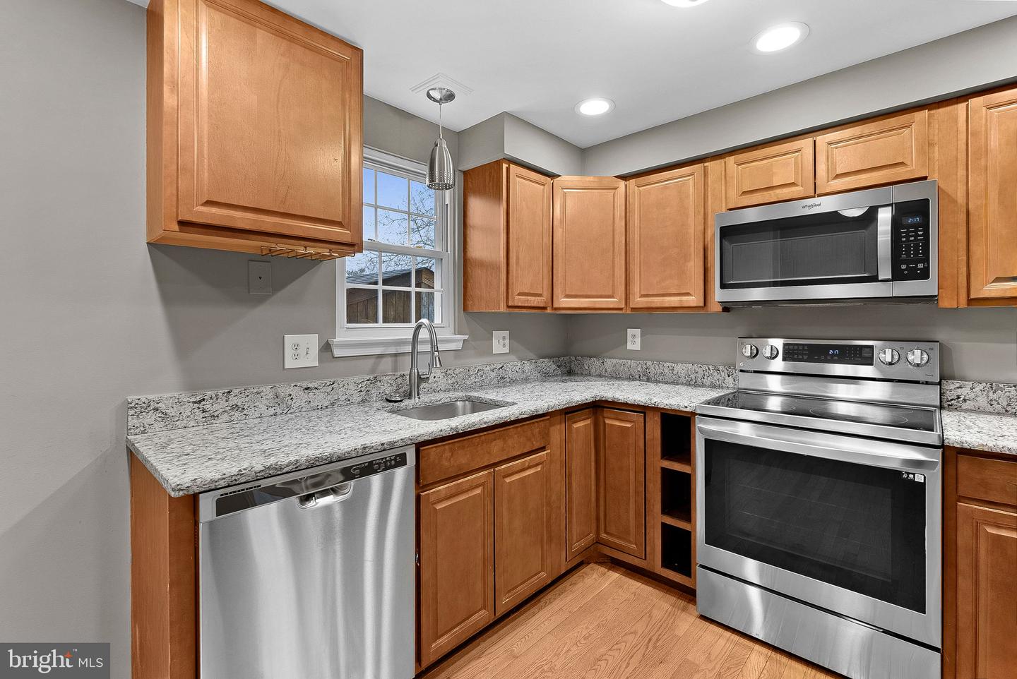 1 MARIAN CT, STERLING, Virginia 20165, 3 Bedrooms Bedrooms, ,2 BathroomsBathrooms,Residential,For sale,1 MARIAN CT,VALO2116136 MLS # VALO2116136