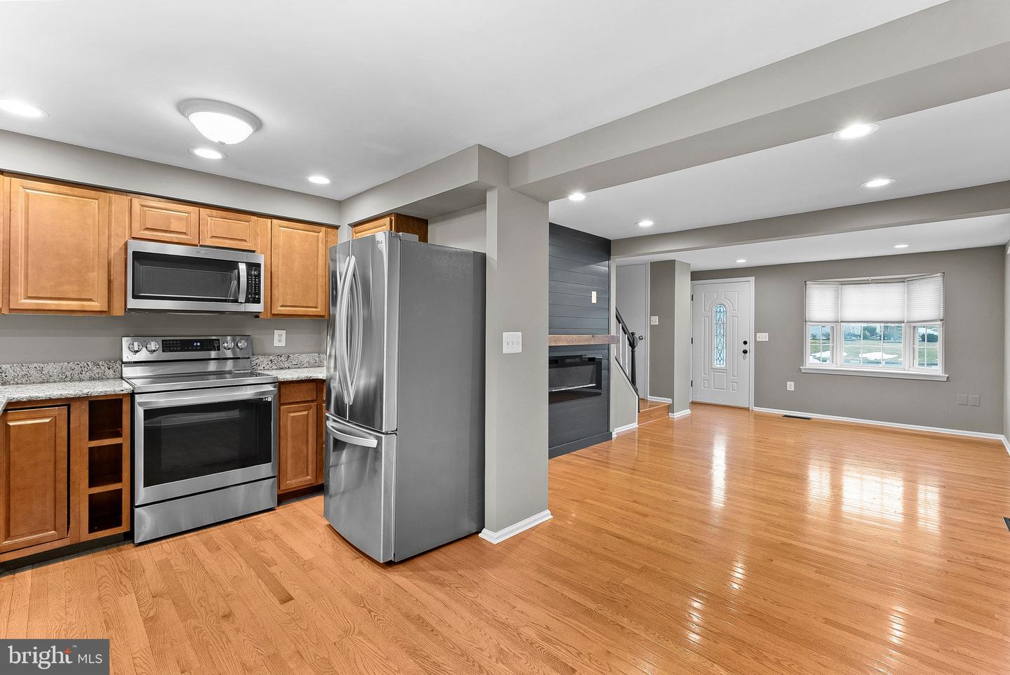 1 MARIAN CT, STERLING, Virginia 20165, 3 Bedrooms Bedrooms, ,2 BathroomsBathrooms,Residential,For sale,1 MARIAN CT,VALO2116136 MLS # VALO2116136