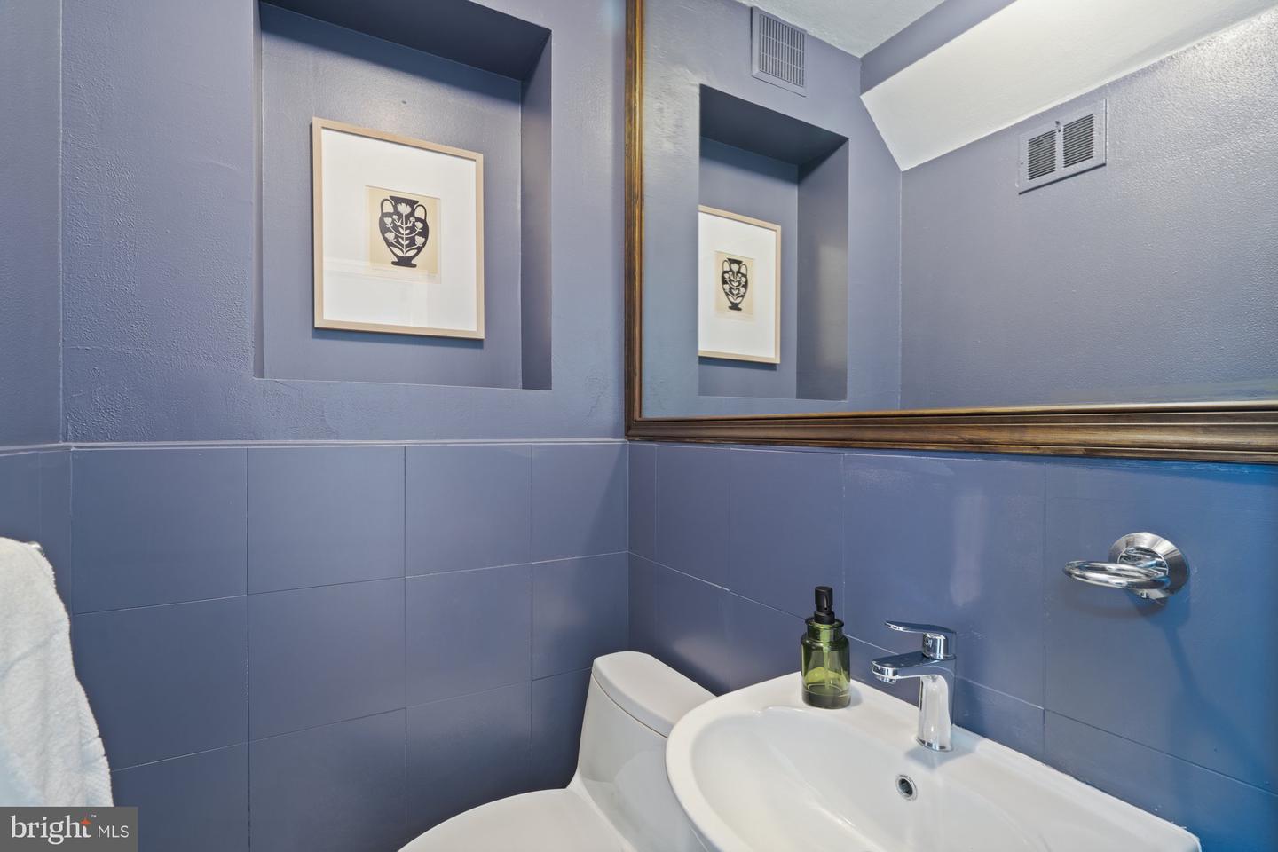 2608 NORTHAMPTON ST NW, WASHINGTON, District Of Columbia 20015, 5 Bedrooms Bedrooms, ,3 BathroomsBathrooms,Residential,For sale,2608 NORTHAMPTON ST NW,DCDC2246654 MLS # DCDC2246654