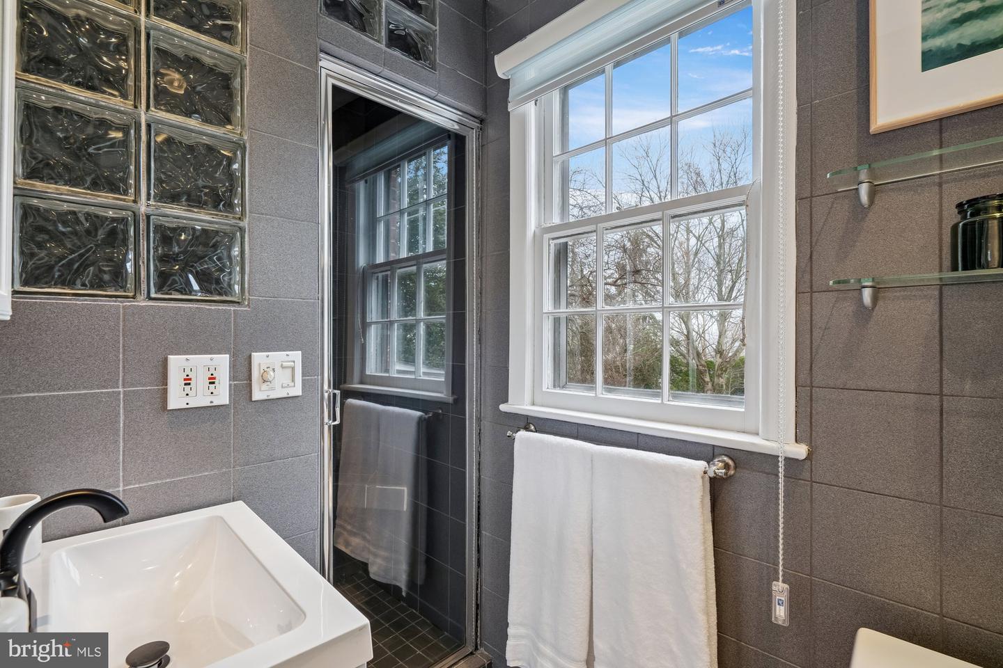 2608 NORTHAMPTON ST NW, WASHINGTON, District Of Columbia 20015, 5 Bedrooms Bedrooms, ,3 BathroomsBathrooms,Residential,For sale,2608 NORTHAMPTON ST NW,DCDC2246654 MLS # DCDC2246654