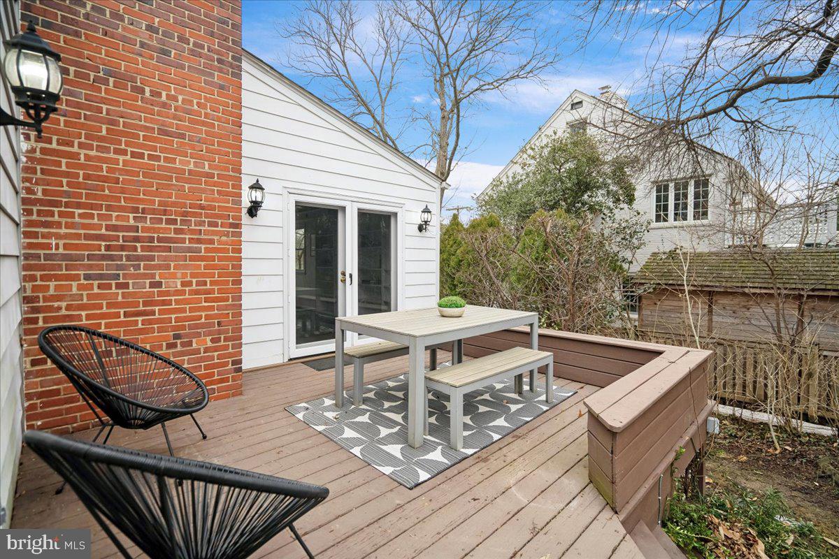 2608 NORTHAMPTON ST NW, WASHINGTON, District Of Columbia 20015, 5 Bedrooms Bedrooms, ,3 BathroomsBathrooms,Residential,For sale,2608 NORTHAMPTON ST NW,DCDC2246654 MLS # DCDC2246654