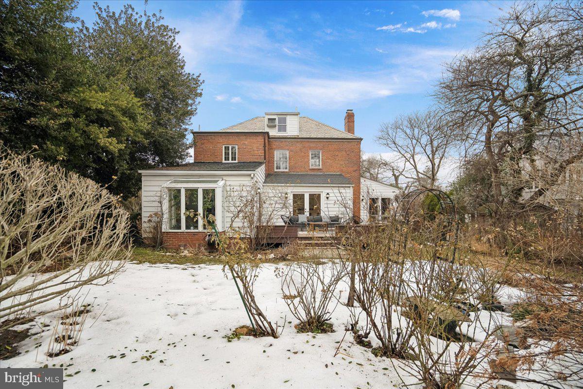 2608 NORTHAMPTON ST NW, WASHINGTON, District Of Columbia 20015, 5 Bedrooms Bedrooms, ,3 BathroomsBathrooms,Residential,For sale,2608 NORTHAMPTON ST NW,DCDC2246654 MLS # DCDC2246654