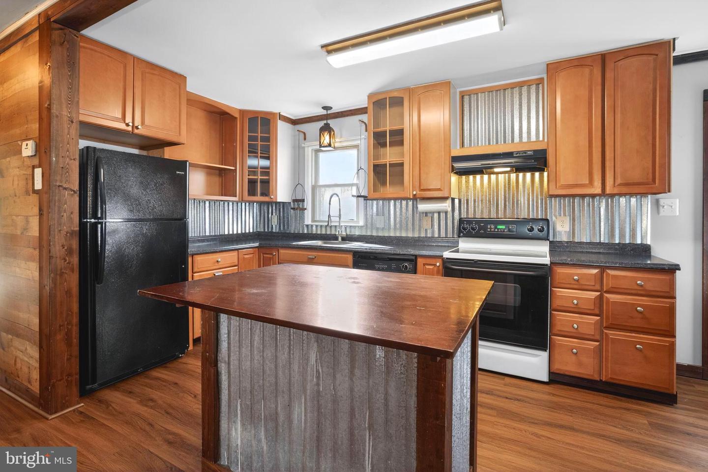 26236 SHANNON MILL DR, RUTHER GLEN, Virginia 22546, 3 Bedrooms Bedrooms, ,2 BathroomsBathrooms,Residential,For sale,26236 SHANNON MILL DR,VACV2009554 MLS # VACV2009554