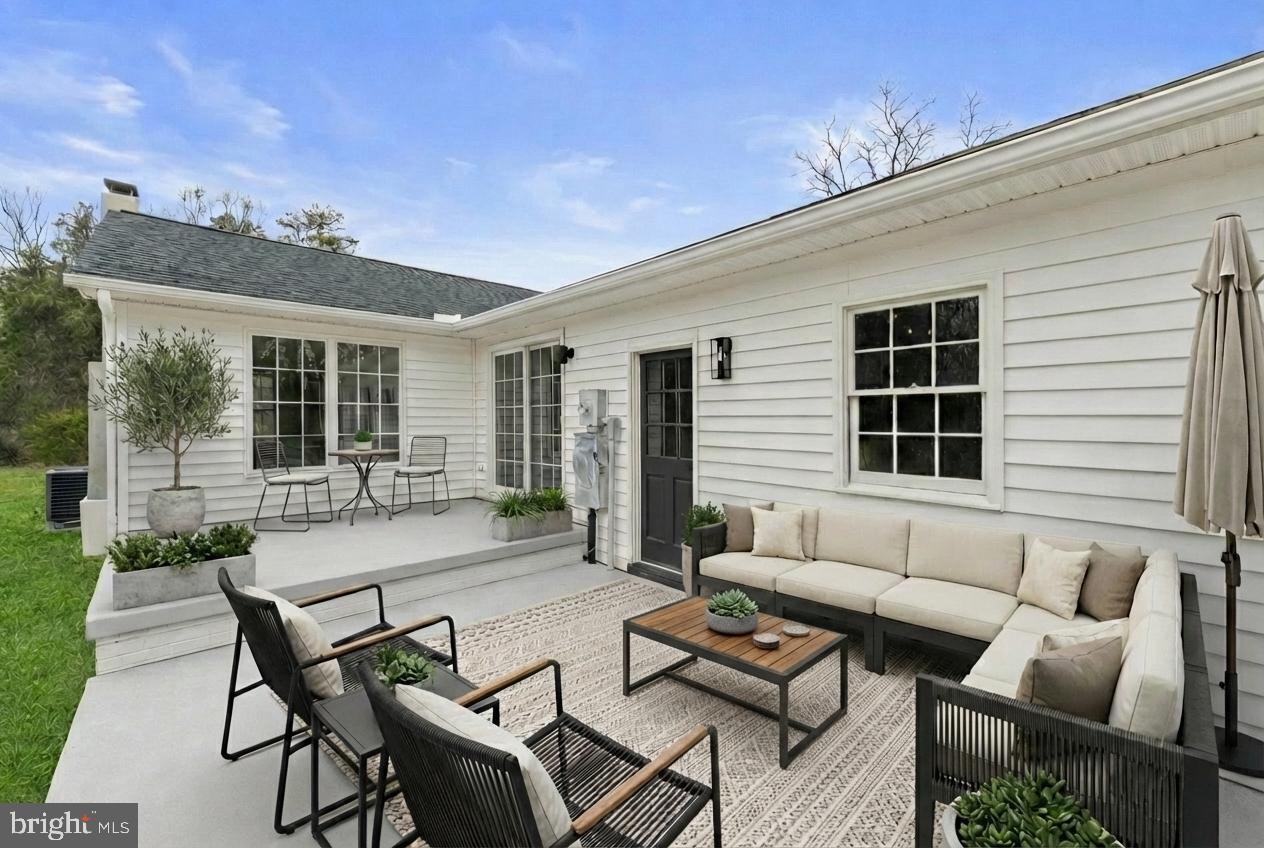 10316 MEADOWS RD, LOCUST GROVE, Virginia 22508, 3 Bedrooms Bedrooms, ,2 BathroomsBathrooms,Residential,For sale,10316 MEADOWS RD,VAOR2013332 MLS # VAOR2013332