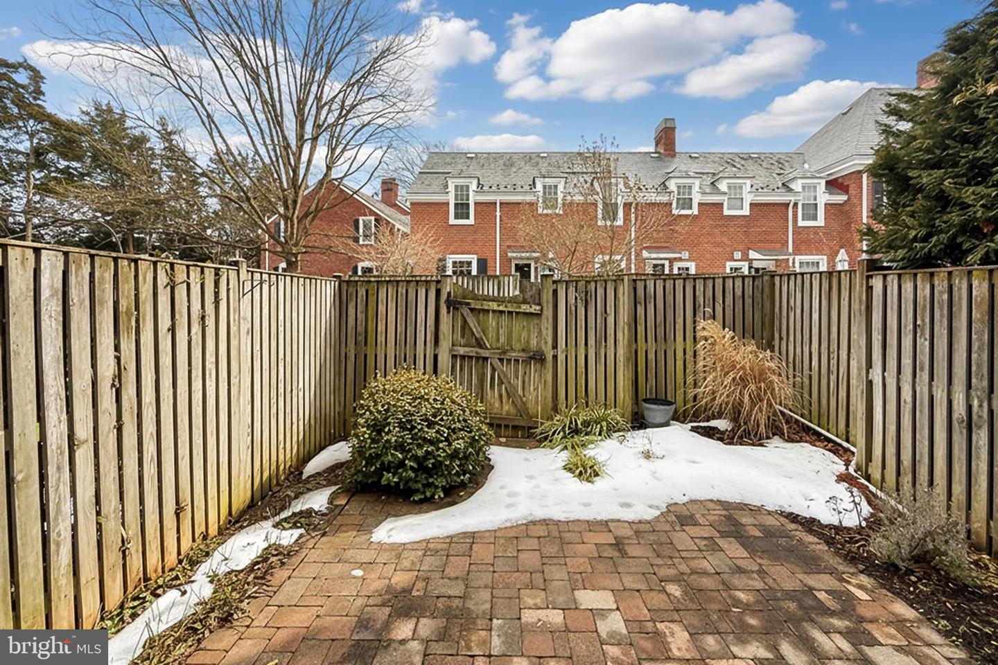 3523 S STAFFORD ST S #B, ARLINGTON, Virginia 22206, 2 Bedrooms Bedrooms, ,2 BathroomsBathrooms,Residential,For sale,3523 S STAFFORD ST S #B,VAAR2069032 MLS # VAAR2069032 3523 S STAFFORD ST S #B, ARLINGTON, Virginia 22206, 2 Bedrooms Bedrooms, ,2 BathroomsBathrooms,Residential,For sale,3523 S STAFFORD ST S #B,VAAR2069032 MLS # VAAR2069032