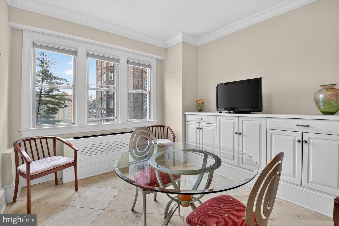 4000 CATHEDRAL AVE NW #216B, WASHINGTON, District Of Columbia 20016, 1 Bedroom Bedrooms, ,1 BathroomBathrooms,Residential,For sale,4000 CATHEDRAL AVE NW #216B,DCDC2246696 MLS # DCDC2246696