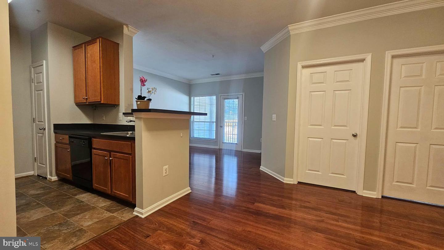 4862 EISENHOWER AVE #158, ALEXANDRIA, Virginia 22304, 1 Bedroom Bedrooms, 2 Rooms Rooms,1 BathroomBathrooms,Residential,For sale,4862 EISENHOWER AVE #158,VAAX2054284 MLS # VAAX2054284