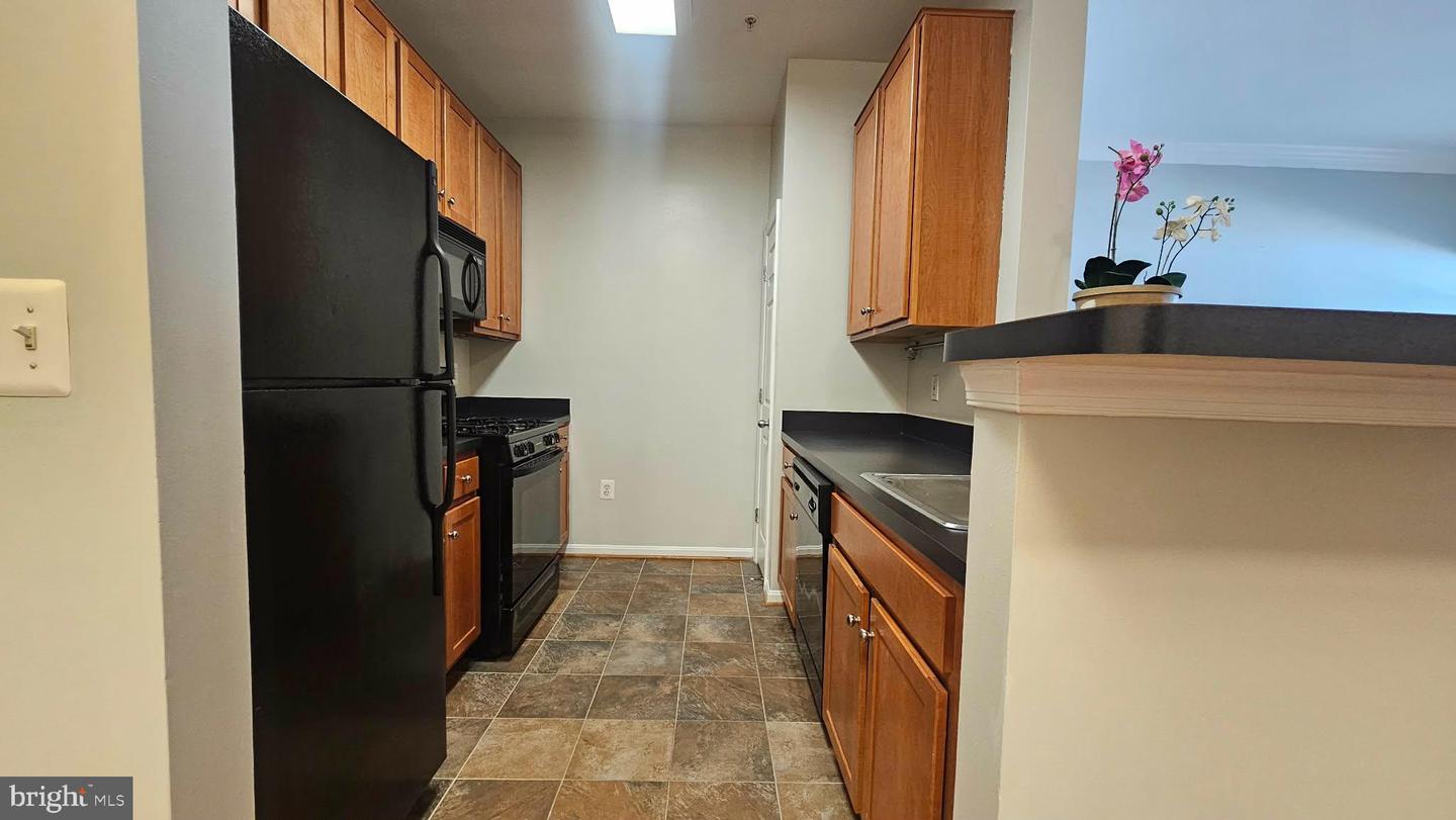 4862 EISENHOWER AVE #158, ALEXANDRIA, Virginia 22304, 1 Bedroom Bedrooms, 2 Rooms Rooms,1 BathroomBathrooms,Residential,For sale,4862 EISENHOWER AVE #158,VAAX2054284 MLS # VAAX2054284