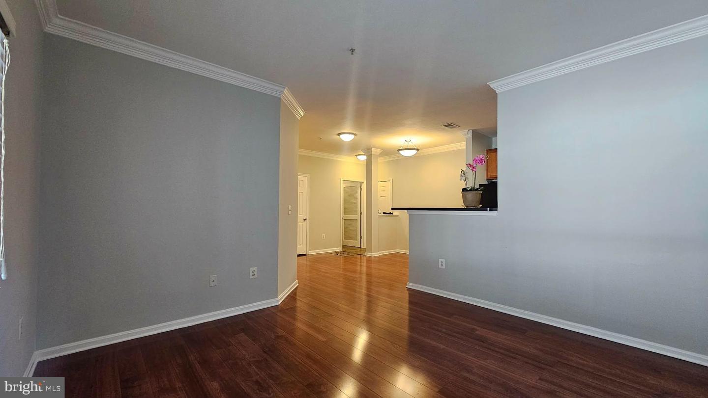 4862 EISENHOWER AVE #158, ALEXANDRIA, Virginia 22304, 1 Bedroom Bedrooms, 2 Rooms Rooms,1 BathroomBathrooms,Residential,For sale,4862 EISENHOWER AVE #158,VAAX2054284 MLS # VAAX2054284