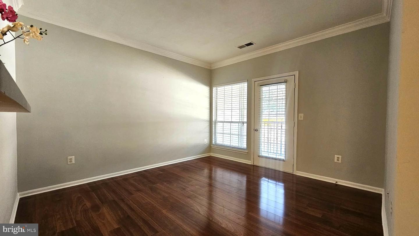 4862 EISENHOWER AVE #158, ALEXANDRIA, Virginia 22304, 1 Bedroom Bedrooms, 2 Rooms Rooms,1 BathroomBathrooms,Residential,For sale,4862 EISENHOWER AVE #158,VAAX2054284 MLS # VAAX2054284