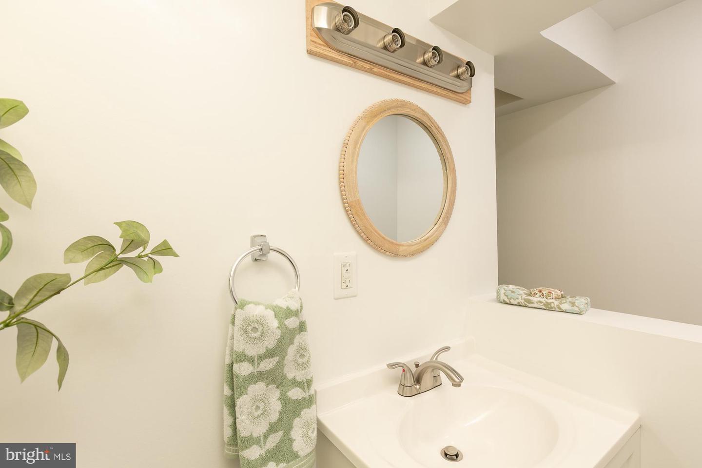 4304 GRANADA ST, ALEXANDRIA, Virginia 22309, 4 Bedrooms Bedrooms, ,3 BathroomsBathrooms,Residential,For sale,4304 GRANADA ST,VAFX2291678 MLS # VAFX2291678 4304 GRANADA ST, ALEXANDRIA, Virginia 22309, 4 Bedrooms Bedrooms, ,3 BathroomsBathrooms,Residential,For sale,4304 GRANADA ST,VAFX2291678 MLS # VAFX2291678