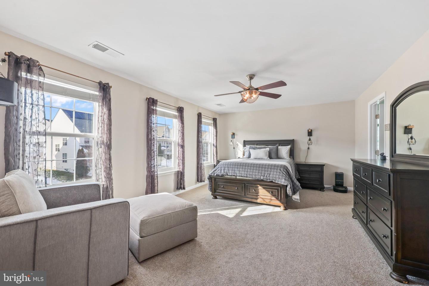 40 TRAIL RIDGE LN, FREDERICKSBURG, Virginia 22405, 4 Bedrooms Bedrooms, ,3 BathroomsBathrooms,Residential,For sale,40 TRAIL RIDGE LN,VAST2046264 MLS # VAST2046264