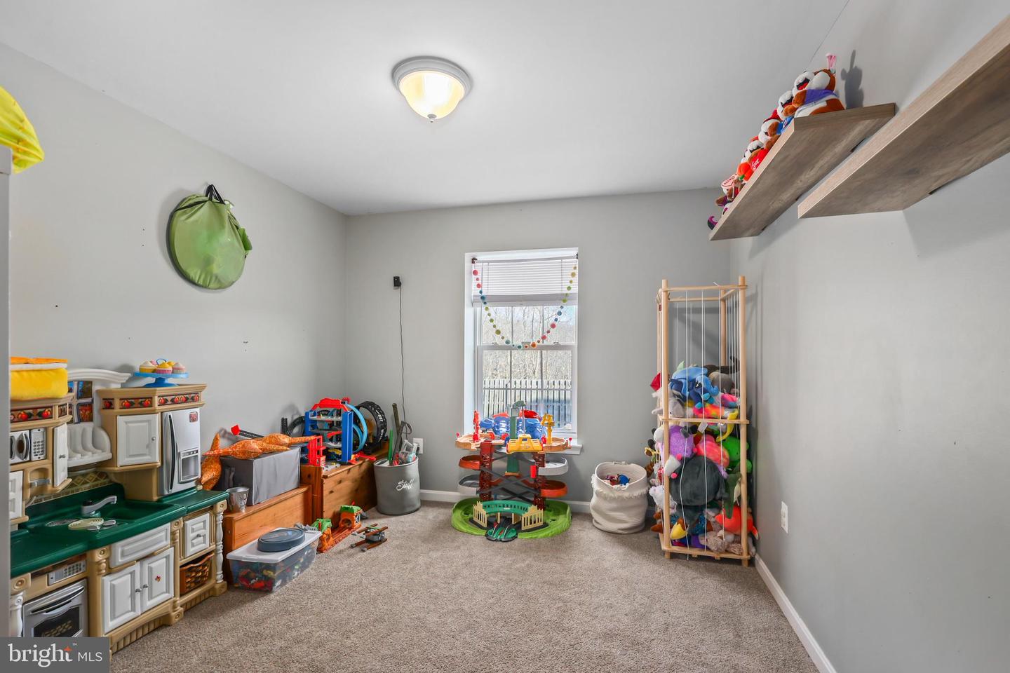 40 TRAIL RIDGE LN, FREDERICKSBURG, Virginia 22405, 4 Bedrooms Bedrooms, ,3 BathroomsBathrooms,Residential,For sale,40 TRAIL RIDGE LN,VAST2046264 MLS # VAST2046264