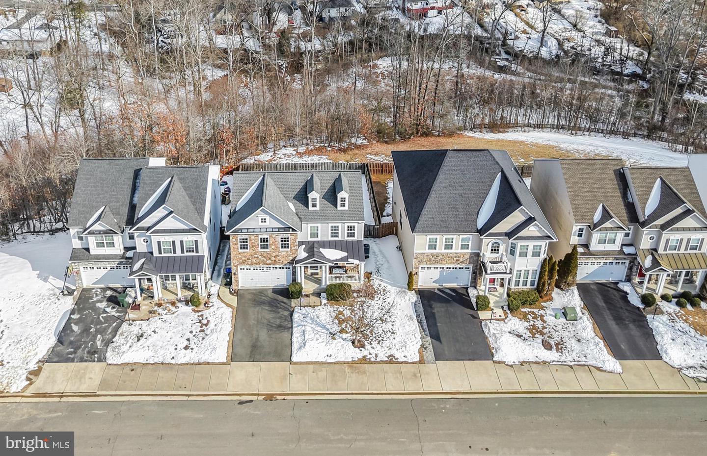 40 TRAIL RIDGE LN, FREDERICKSBURG, Virginia 22405, 4 Bedrooms Bedrooms, ,3 BathroomsBathrooms,Residential,For sale,40 TRAIL RIDGE LN,VAST2046264 MLS # VAST2046264