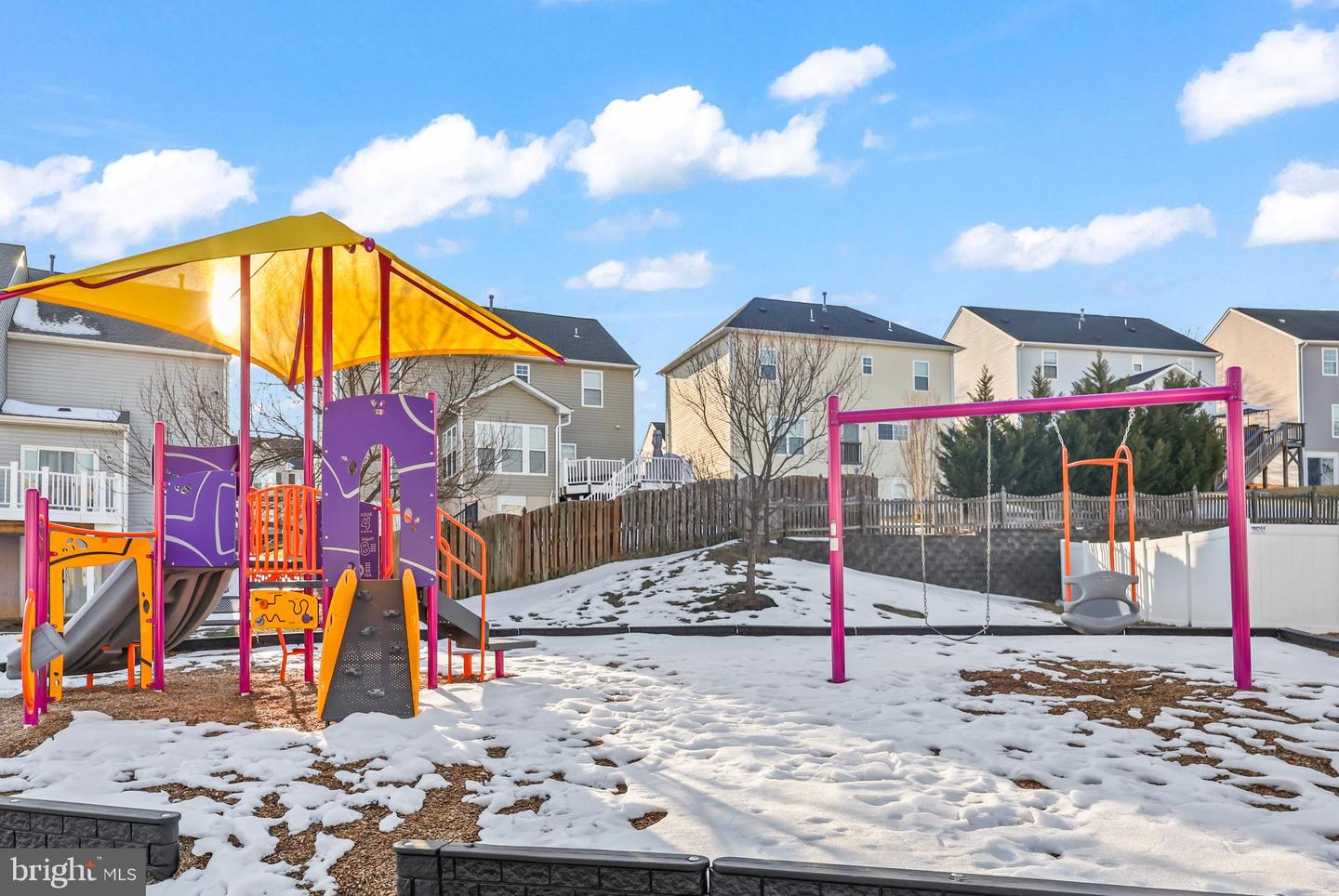 40 TRAIL RIDGE LN, FREDERICKSBURG, Virginia 22405, 4 Bedrooms Bedrooms, ,3 BathroomsBathrooms,Residential,For sale,40 TRAIL RIDGE LN,VAST2046264 MLS # VAST2046264