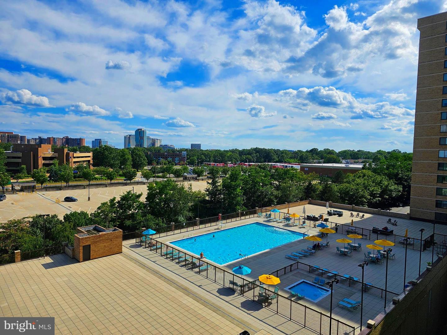 3709 GEORGE MASON DR S #710 EAST, FALLS CHURCH, Virginia 22041, 2 Bedrooms Bedrooms, ,2 BathroomsBathrooms,Residential,For sale,3709 GEORGE MASON DR S #710 EAST,VAFX2291702 MLS # VAFX2291702