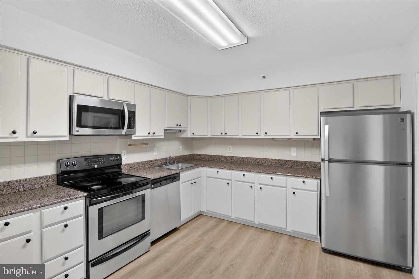 3709 GEORGE MASON DR S #710 EAST, FALLS CHURCH, Virginia 22041, 2 Bedrooms Bedrooms, ,2 BathroomsBathrooms,Residential,For sale,3709 GEORGE MASON DR S #710 EAST,VAFX2291702 MLS # VAFX2291702