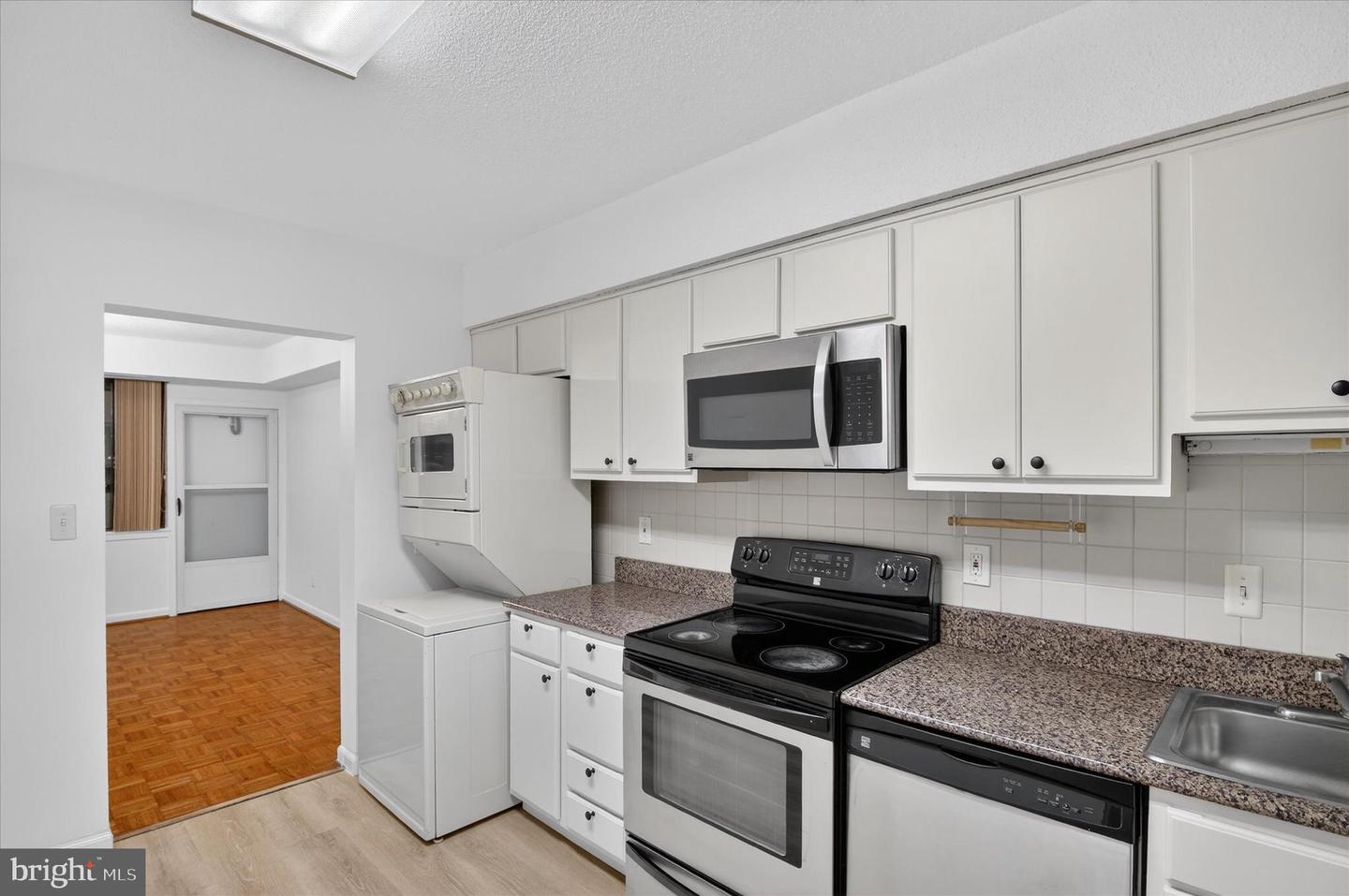 3709 GEORGE MASON DR S #710 EAST, FALLS CHURCH, Virginia 22041, 2 Bedrooms Bedrooms, ,2 BathroomsBathrooms,Residential,For sale,3709 GEORGE MASON DR S #710 EAST,VAFX2291702 MLS # VAFX2291702