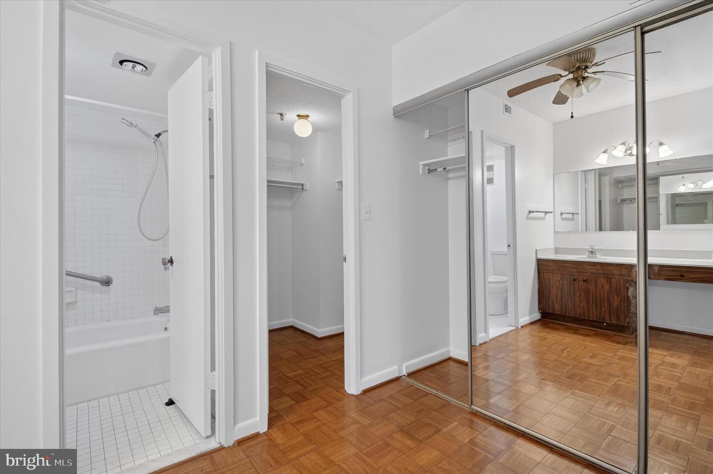 3709 GEORGE MASON DR S #710 EAST, FALLS CHURCH, Virginia 22041, 2 Bedrooms Bedrooms, ,2 BathroomsBathrooms,Residential,For sale,3709 GEORGE MASON DR S #710 EAST,VAFX2291702 MLS # VAFX2291702