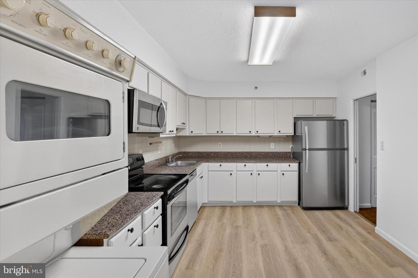 3709 GEORGE MASON DR S #710 EAST, FALLS CHURCH, Virginia 22041, 2 Bedrooms Bedrooms, ,2 BathroomsBathrooms,Residential,For sale,3709 GEORGE MASON DR S #710 EAST,VAFX2291702 MLS # VAFX2291702