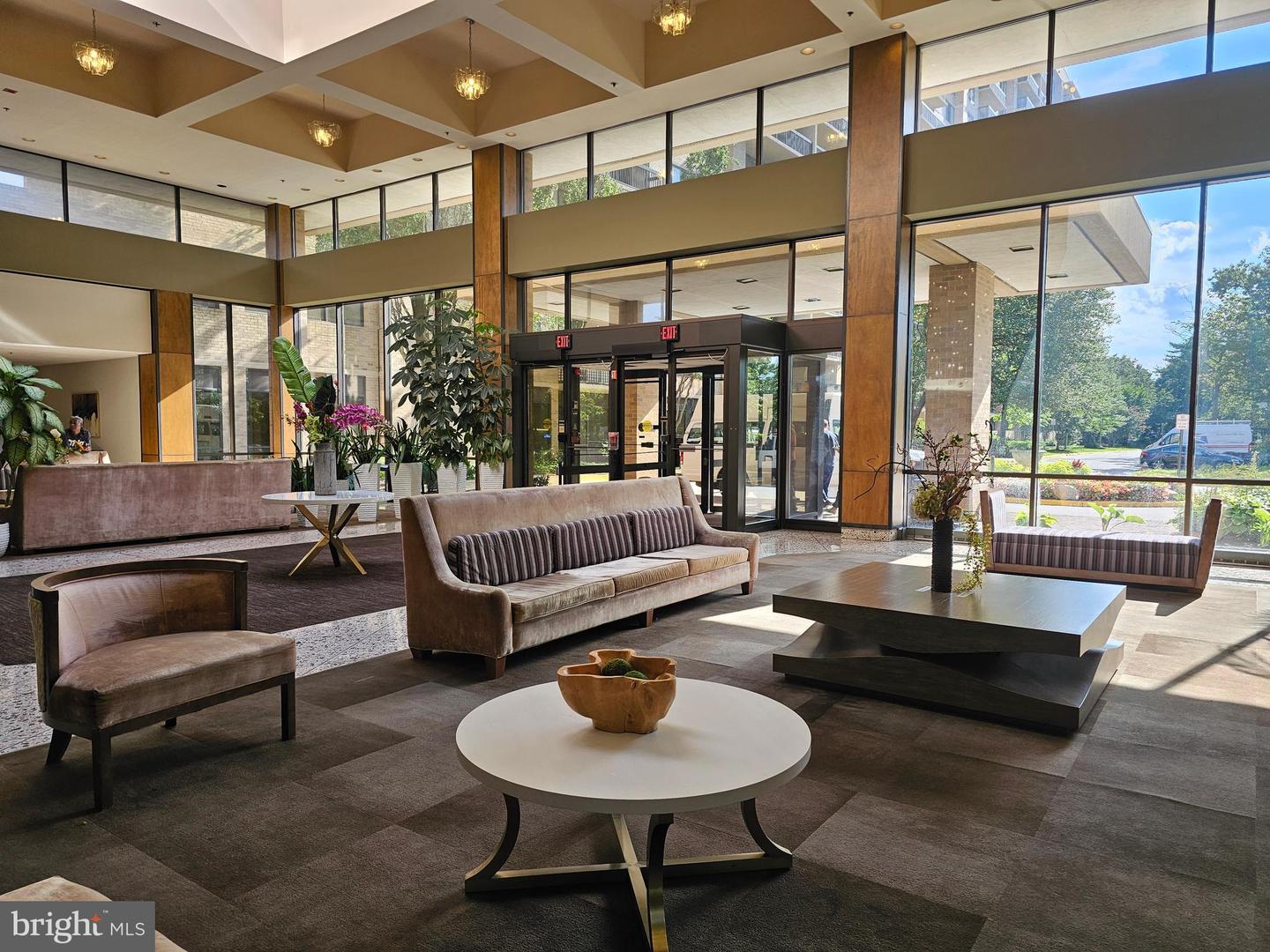 3709 GEORGE MASON DR S #710 EAST, FALLS CHURCH, Virginia 22041, 2 Bedrooms Bedrooms, ,2 BathroomsBathrooms,Residential,For sale,3709 GEORGE MASON DR S #710 EAST,VAFX2291702 MLS # VAFX2291702