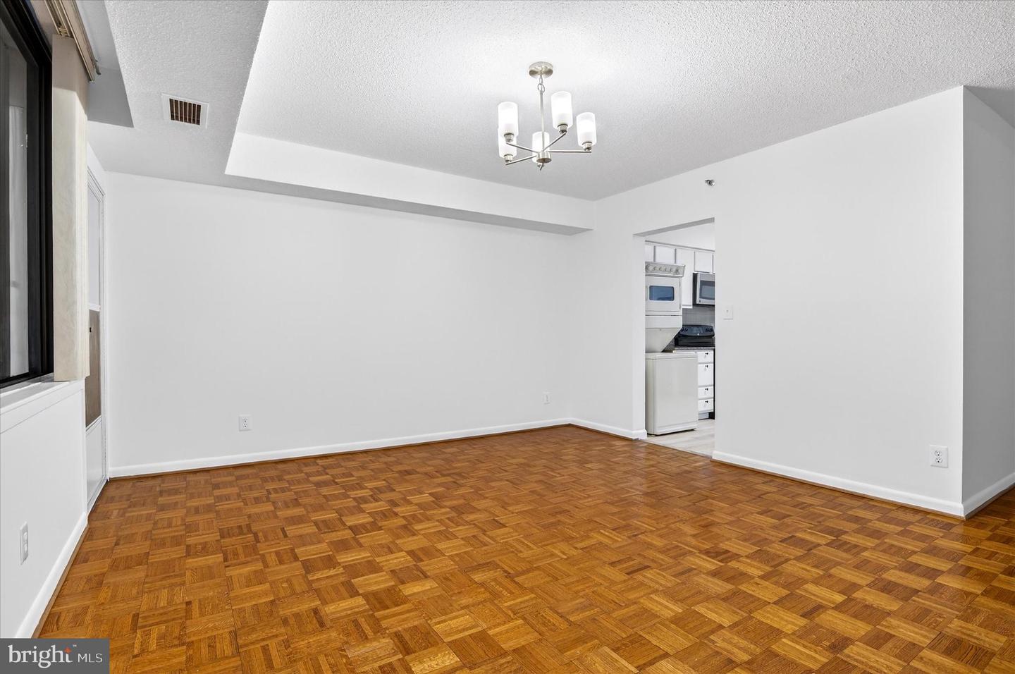 3709 GEORGE MASON DR S #710 EAST, FALLS CHURCH, Virginia 22041, 2 Bedrooms Bedrooms, ,2 BathroomsBathrooms,Residential,For sale,3709 GEORGE MASON DR S #710 EAST,VAFX2291702 MLS # VAFX2291702